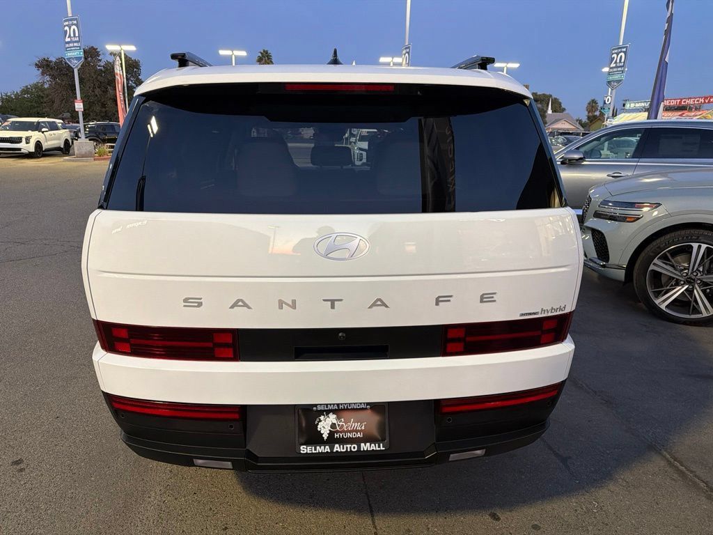 Used 2025 Hyundai Santa Fe SEL AWD/4WD image 6