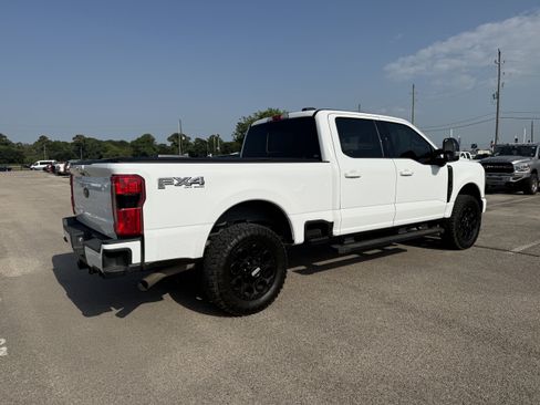 Used 2024 Ford F250 Lariat w/ Black Appearance Package AWD/4WD image 2