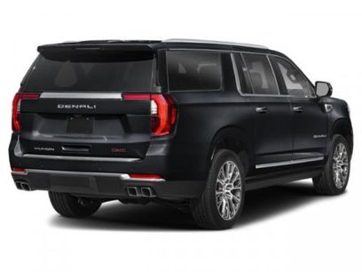 New 2026 GMC Yukon XL Denali w/ Sun & Power Step Package