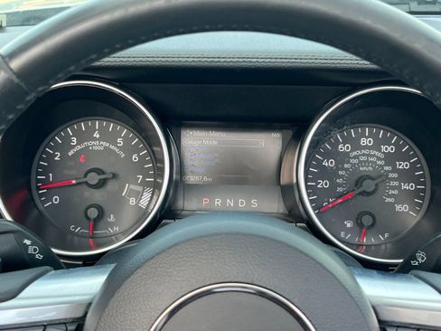 Used 2019 Ford Mustang GT Premium image 22