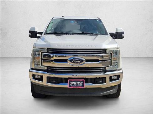Used 2017 Ford F250 Lariat w/ Lariat Ultimate Package AWD/4WD image 2