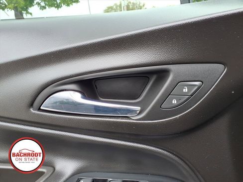 Used 2019 Chevrolet Equinox LT FWD image 15