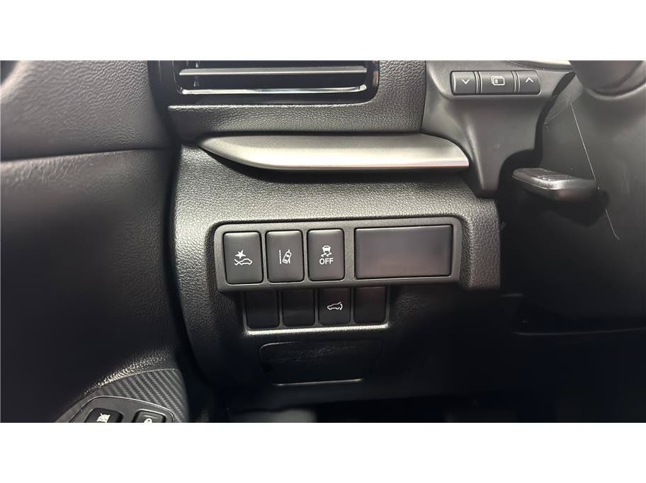 Used 2024 Mitsubishi Eclipse Cross SE AWD/4WD image 32