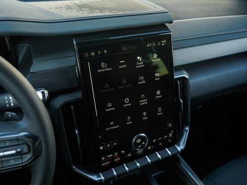 New 2025 GMC Acadia AT4 image 25