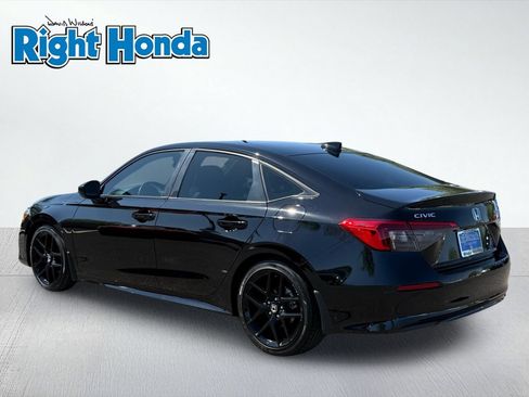 Used 2024 Honda Civic Sport image 5