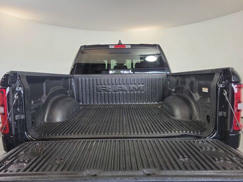 Used 2025 RAM 1500 Big Horn AWD/4WD image 24