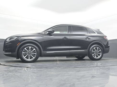Used 2023 Lincoln Nautilus AWD w/ Premium Package image 28