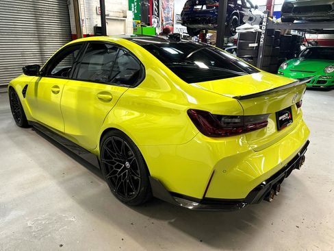 Used 2022 BMW M3 Competition w/ M Carbon Exterior Package image 10