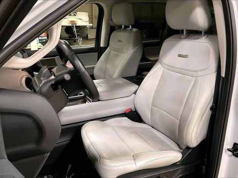 Certified 2025 Ford Expedition Max Platinum AWD/4WD image 24