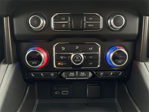 Used 2021 GMC Yukon AT4 w/ AT4 Premium Plus Package image 23