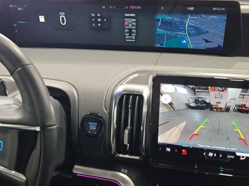 Used 2025 Ford Expedition Platinum w/ Stealth Performance Package image 39