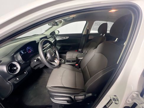Used 2023 Kia Forte LXS image 14