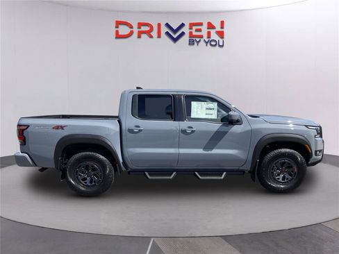 New 2026 Nissan Frontier PRO-4X w/ Pro-4x Convenience Package AWD/4WD image 4