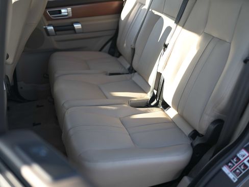 Used 2016 Land Rover LR4 HSE AWD/4WD image 11