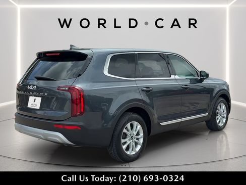 Used 2022 Kia Telluride LX FWD image 3