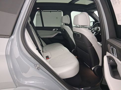 Certified 2024 BMW X5 M60i image 32