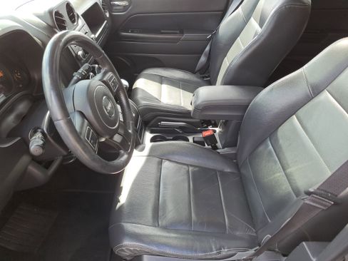 Used 2015 Jeep Patriot High Altitude image 12