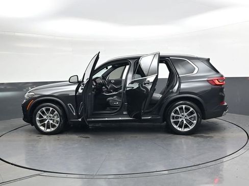 Used 2023 BMW X5 xDrive40i w/ Premium Package image 38