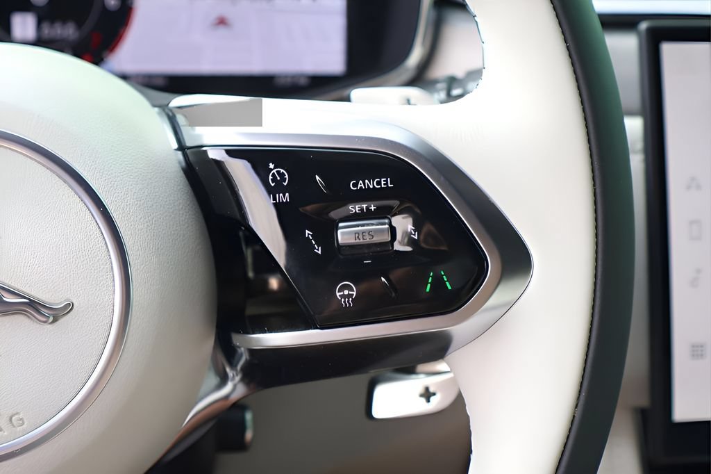 New 2026 Jaguar F-PACE R-Dynamic S AWD/4WD image 21