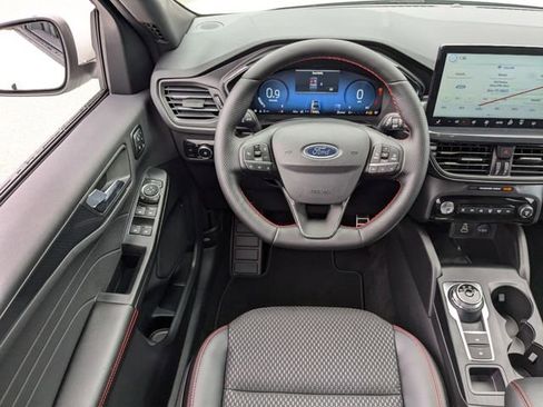 Used 2024 Ford Escape ST-Line Elite AWD/4WD image 16