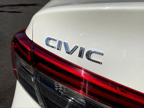 Used 2024 Honda Civic EX image 33