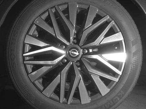 Used 2025 Nissan Altima 2.5 SV image 13