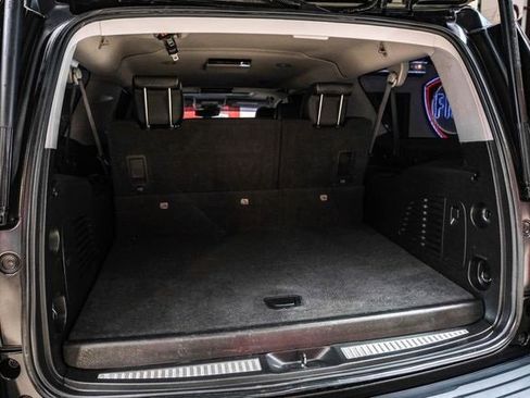 Used 2015 Chevrolet Suburban LT image 48