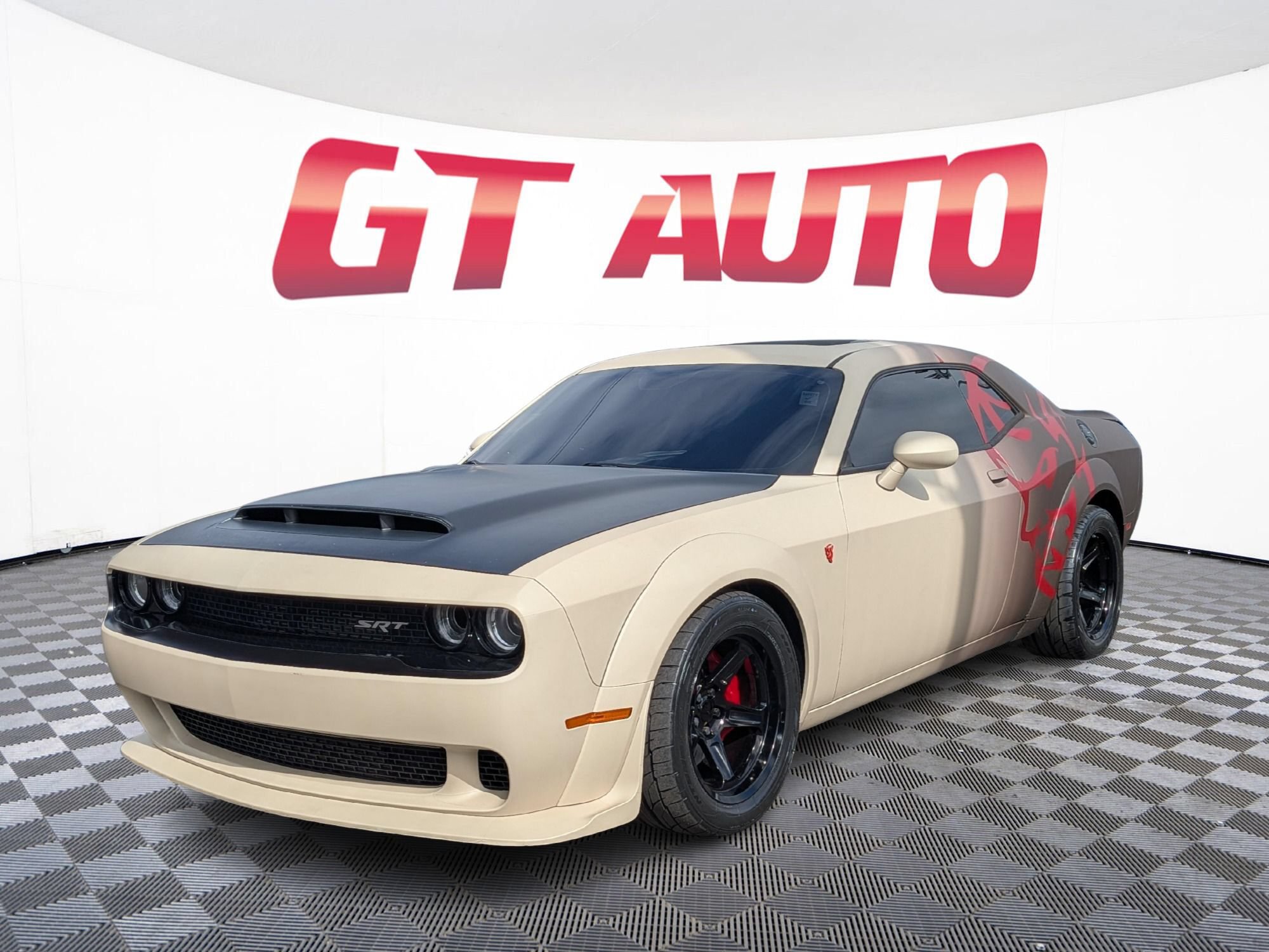 Used 2018 Dodge Challenger SRT Demon RWD image 2