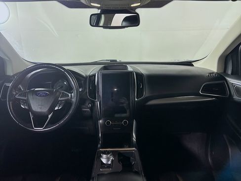 Used 2022 Ford Edge Titanium image 12