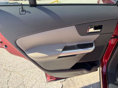 Used 2013 Ford Edge Limited AWD/4WD image 15