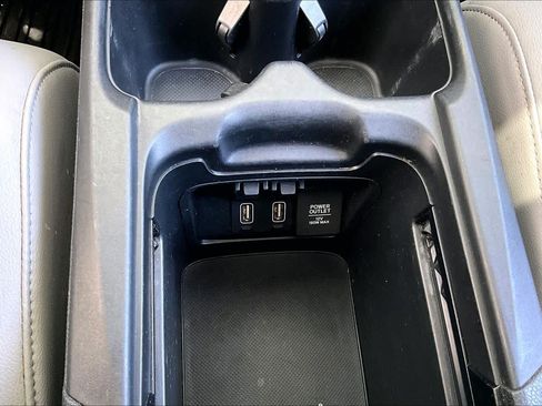 Certified 2017 Honda CR-V Touring image 33