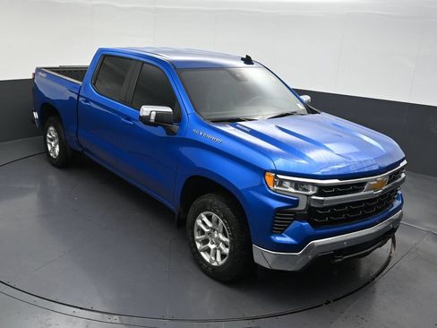 Used 2024 Chevrolet Silverado 1500 LT w/ Safety Package AWD/4WD image 21