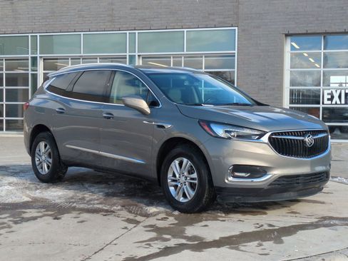 Used 2019 Buick Enclave Essence image 10