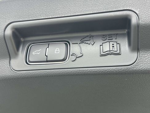 New 2026 Ford Explorer Platinum AWD/4WD image 8