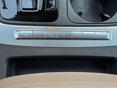 Used 2025 Kia Carnival EX FWD image 37