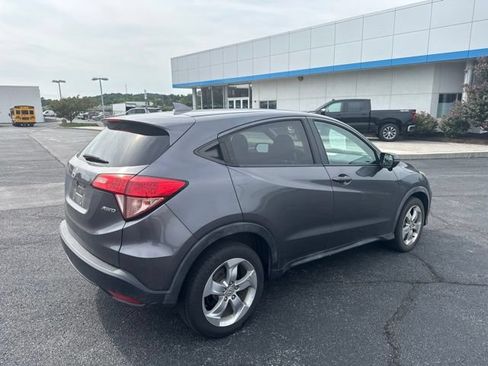 Used 2016 Honda HR-V EX image 9