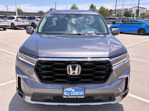 Certified 2024 Honda Pilot Elite image 9