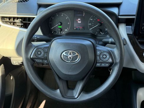Used 2024 Toyota Corolla LE image 16