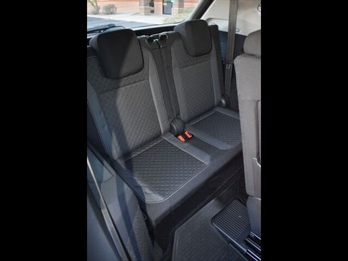 Used 2021 Volkswagen Tiguan S FWD image 29