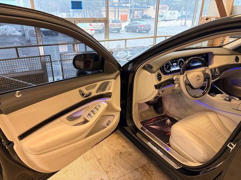 Used 2016 Mercedes-Benz S 550 4MATIC Sedan image 10