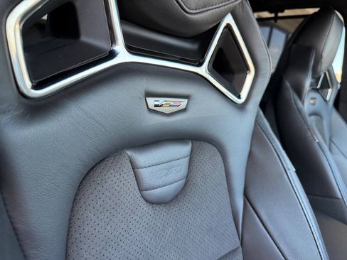 Used 2018 Cadillac CTS V w/ Luxury Package RWD image 60