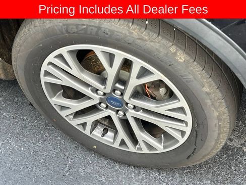 Used 2022 Ford Escape SEL AWD/4WD image 2