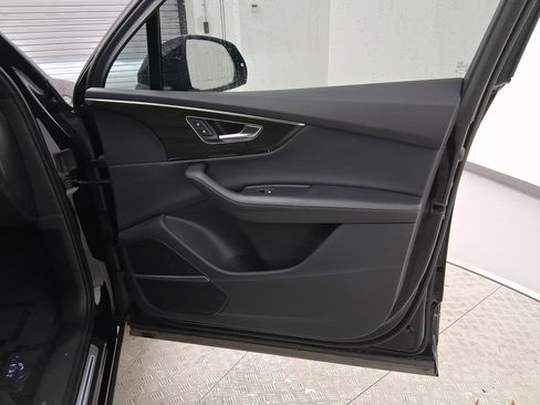 Used 2021 Audi Q7 3.0T Prestige w/ Prestige Package image 33