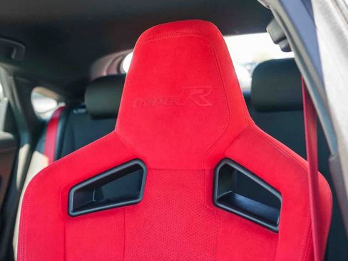 Used 2023 Honda Civic Type R image 25