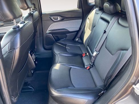 Used 2024 Jeep Compass Latitude image 13