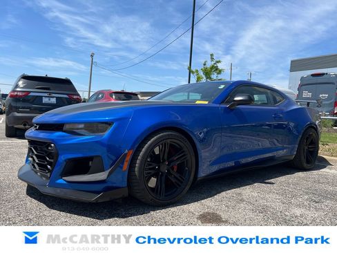 Used 2018 Chevrolet Camaro ZL1 RWD image 7