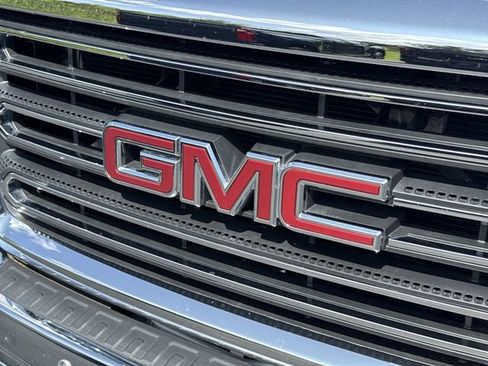 Certified 2018 GMC Sierra 2500 SLT w/ Snow Plow Prep Package AWD/4WD image 27