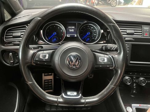 Used 2016 Volkswagen Golf R 4-Door AWD/4WD image 10