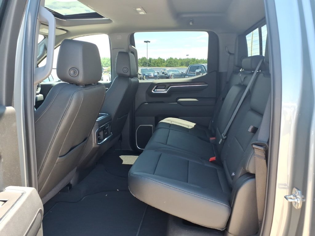 New 2026 GMC Sierra 1500 SLT w/ SLT Premium Plus Package AWD/4WD image 15