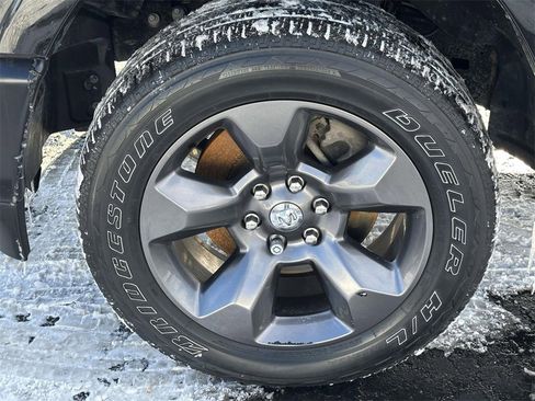 Used 2022 RAM 1500 Big Horn w/ Built-to-serve Edition image 9